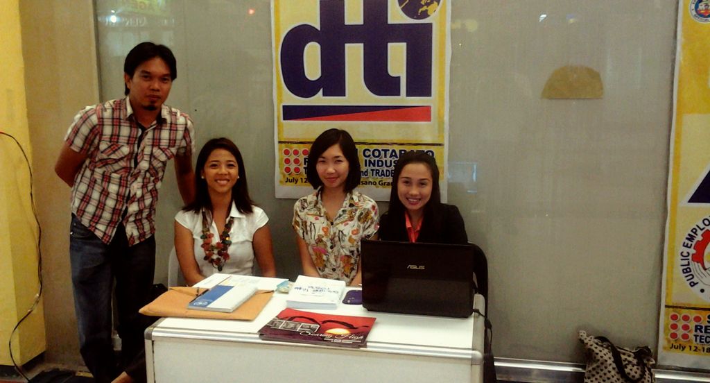 With Sir Warren (left) and Miss Venus (center-right) of DTI